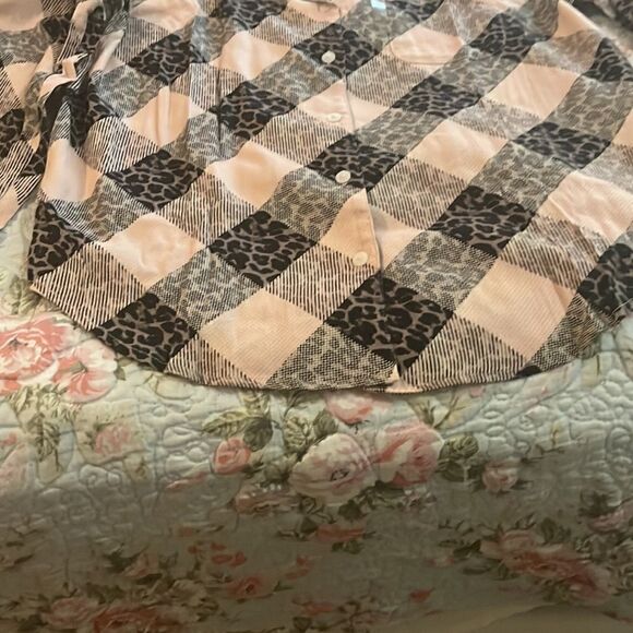 Victoria, secrets, PJ top - Picture 5 of 6